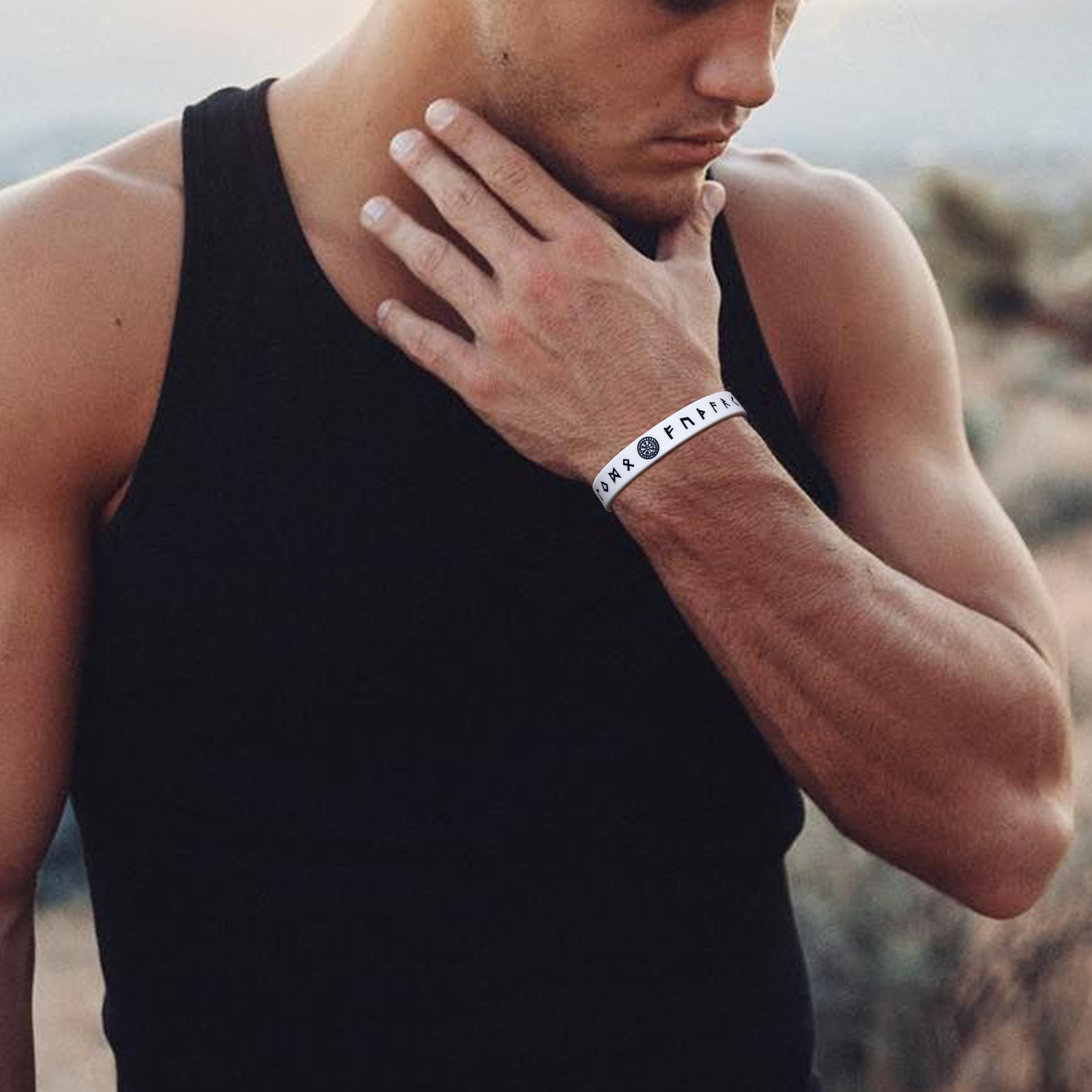 Bracciale in silicone Vnox da  - Men'S Viking Accessories recensione e prezzo